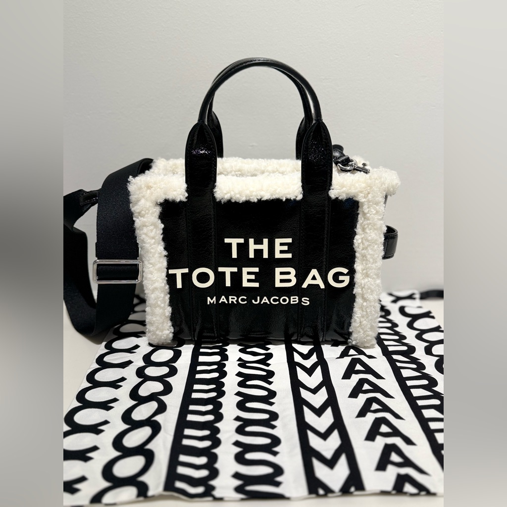 Nwt Marc Jacobs Small Sterling/ Crinkle The Tote Bag
